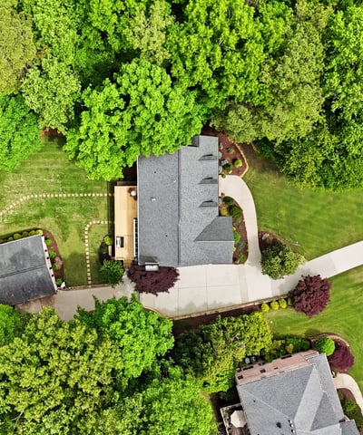 Nestled in lush greenery, this property features spacious outdoor areas and a thoughtfully designed layout.