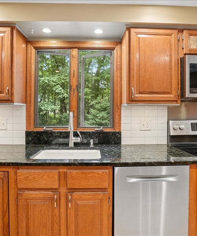 4 Lawson Farm Road, Londonderry, NH
