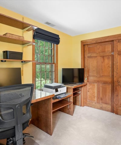 4 Lawson Farm Road, Londonderry, NH