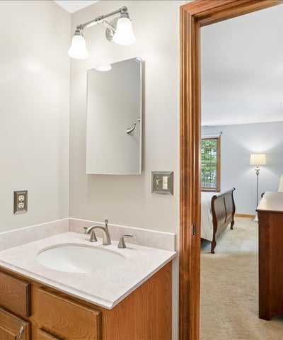 4 Lawson Farm Road, Londonderry, NH