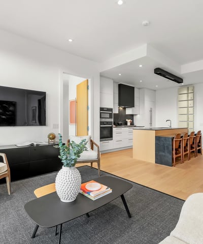 1 strathgowan avenue, Suite 710, Toronto, ON