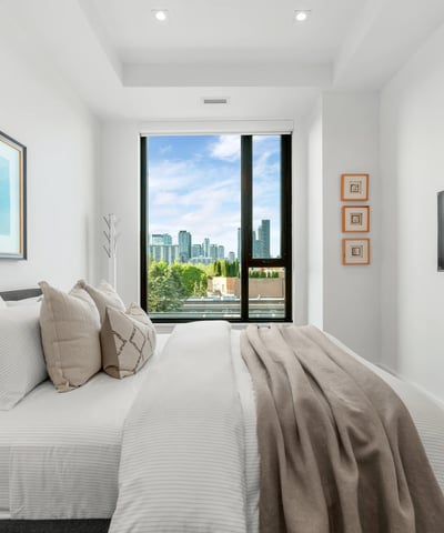 1 strathgowan avenue, Suite 710, Toronto, ON