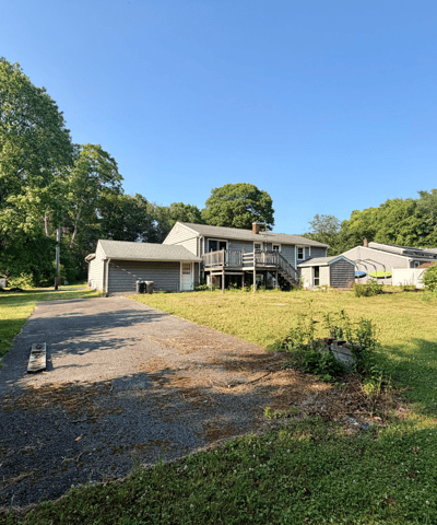 7 Keith Dr, Westport, MA