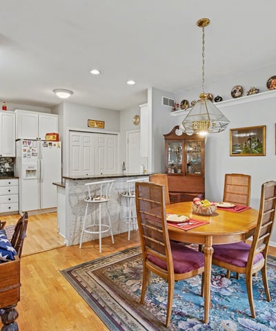 7151 Steeplechase Way, 41, Lansing, MI