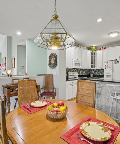 7151 Steeplechase Way, 41, Lansing, MI