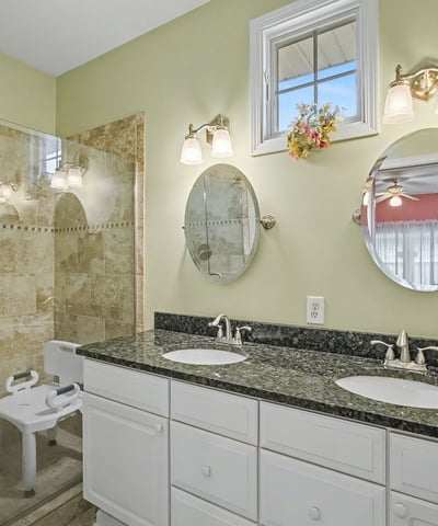 7151 Steeplechase Way, 41, Lansing, MI