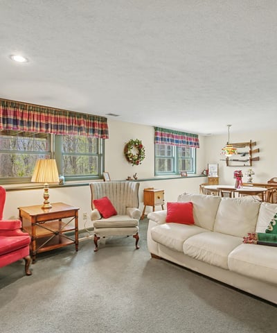 7151 Steeplechase Way, 41, Lansing, MI