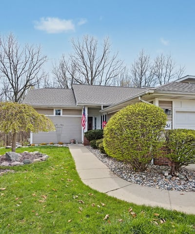 7151 Steeplechase Way, 41, Lansing, MI