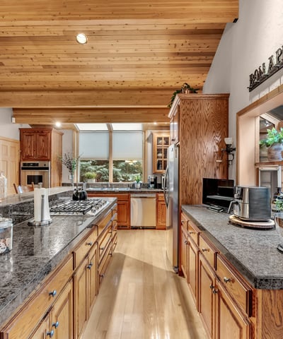 17325 Nicklaus Court, Weed, CA