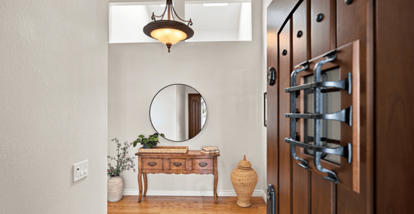 5500 Liverpool Court, Oak Park, CA