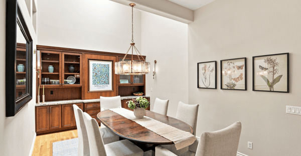 5500 Liverpool Court, Oak Park, CA