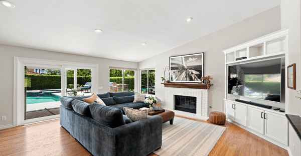 5500 Liverpool Court, Oak Park, CA