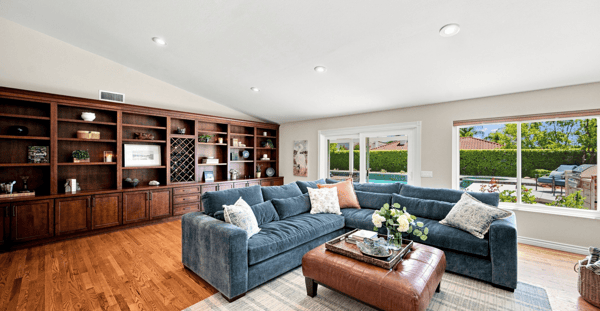 5500 Liverpool Court, Oak Park, CA