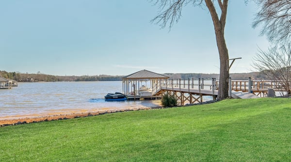 4293 Harbor Lane, Sherrills Ford, NC