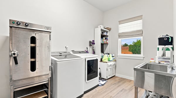 8 South Horton Road, Edgewood, NM