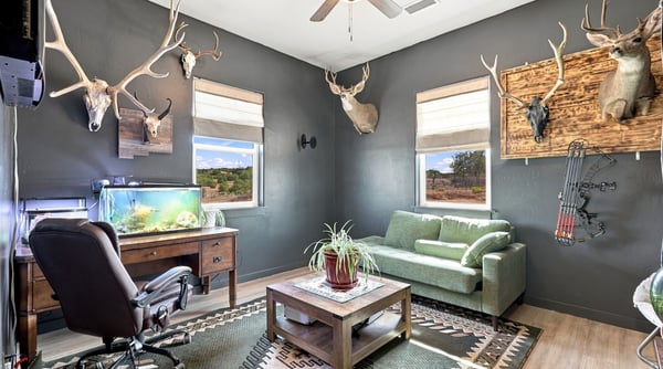 8 South Horton Road, Edgewood, NM