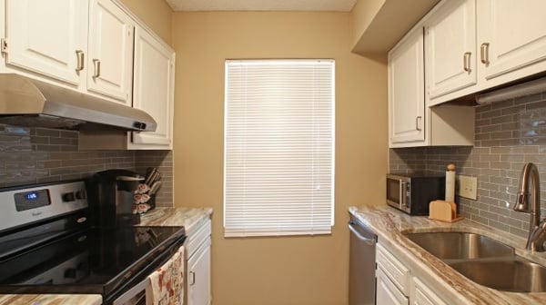 2500 Hackberry Ln, Hoover, AL