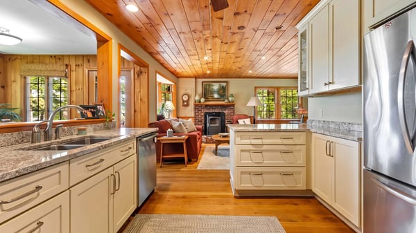 127 Penacook Road, Sutton, NH