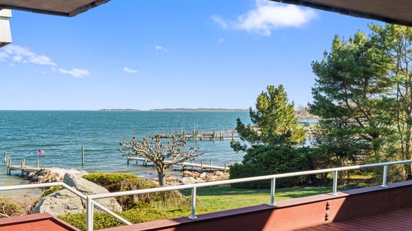 39 Chippechaug Trail, Mystic, CT