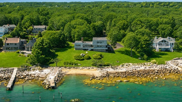 39 Chippechaug Trail, Mystic, CT