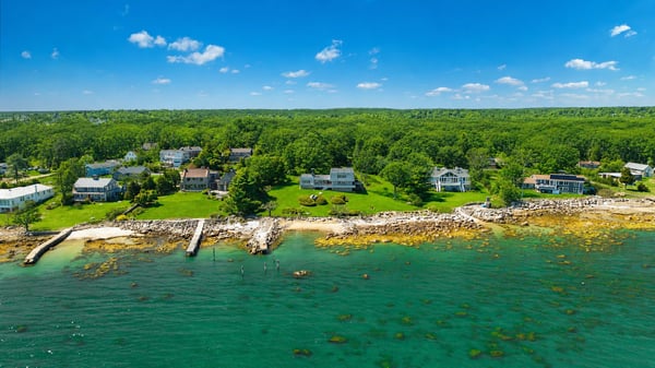 39 Chippechaug Trail, Mystic, CT