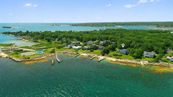 39 Chippechaug Trail, Mystic, CT