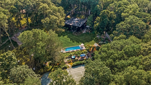 17 Pine Ridge Road, Woodbridge, CT