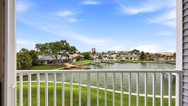 610 Island Way, 201, Clearwater Beach, FL
