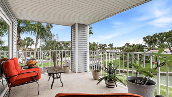 610 Island Way, 201, Clearwater Beach, FL