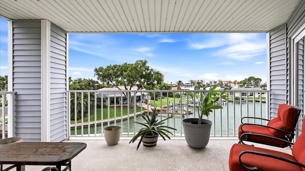 610 Island Way, 201, Clearwater Beach, FL