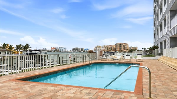 610 Island Way, 201, Clearwater Beach, FL