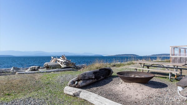1240 Admirals Drive, Coupeville, WA