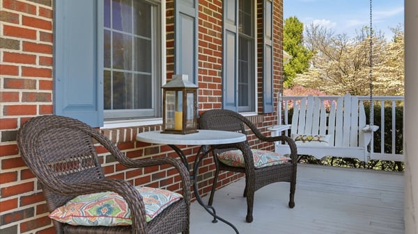 Front porch with mountain views.
