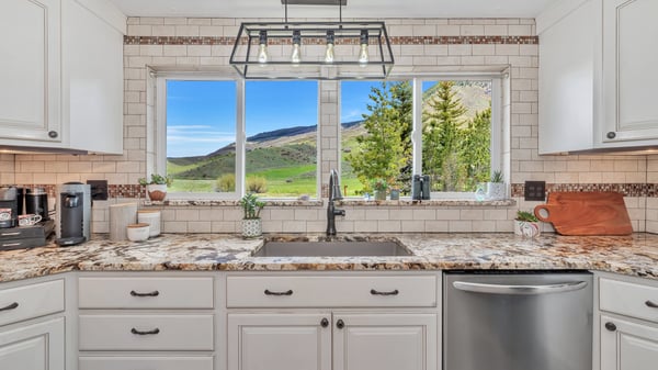 44095 County Road 46, STEAMBOAT SPRINGS, CO