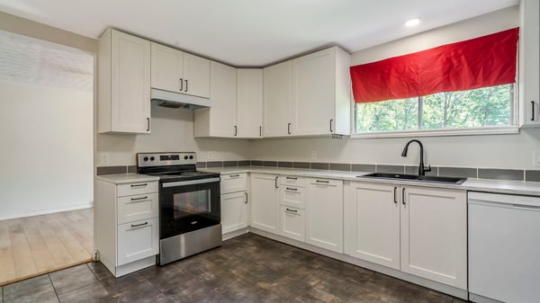 15 Ernest Avenue, Beaver Bank, NS