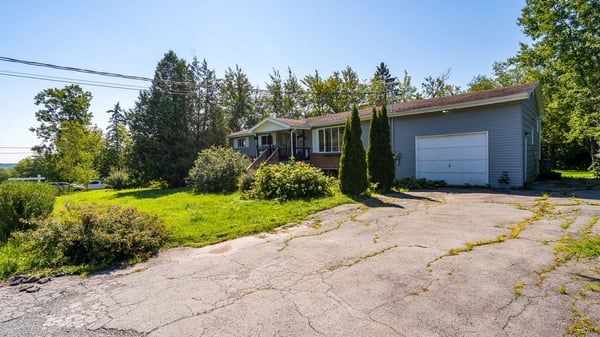 15 Ernest Avenue, Beaver Bank, NS