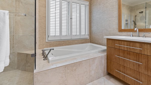 6202 Providence Country Club Dr, Charlotte, NC