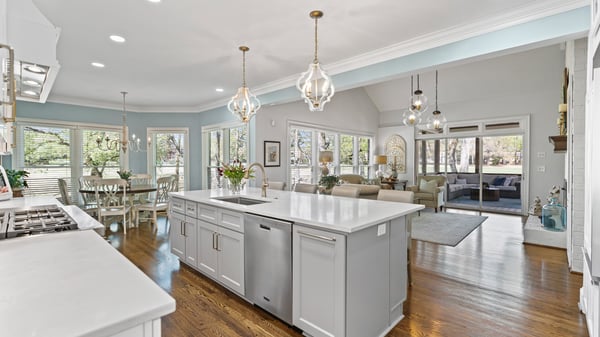 6202 Providence Country Club Dr, Charlotte, NC