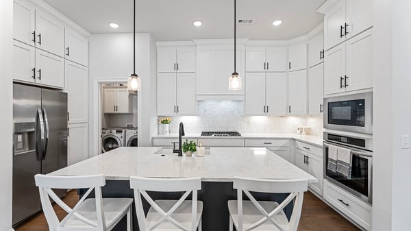Upgraded floor to ceiling cabinets