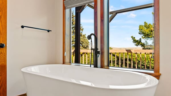 4701 Hilltop Lane, Yakima, WA