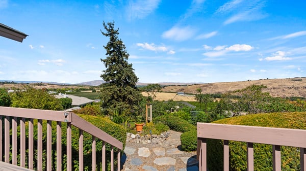 4701 Hilltop Lane, Yakima, WA