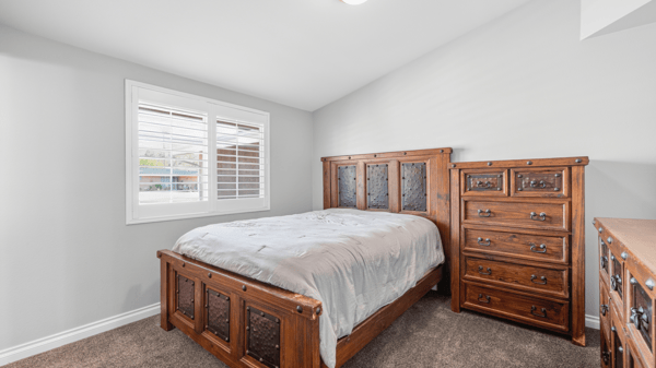 27836 Walnut Springs Ave, Santa Clarita, CA