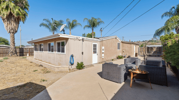 27836 Walnut Springs Ave, Santa Clarita, CA