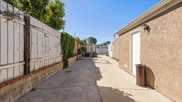 27836 Walnut Springs Ave, Santa Clarita, CA