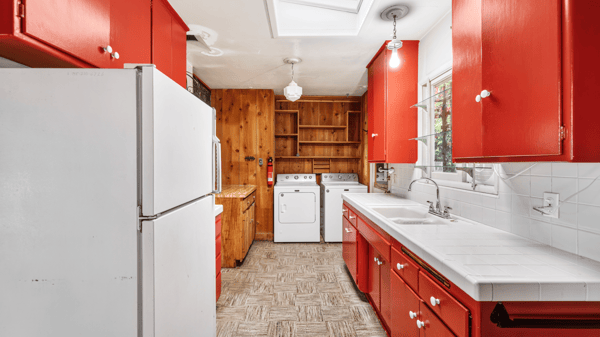 2132 Alcyona Dr, Los Angeles, CA