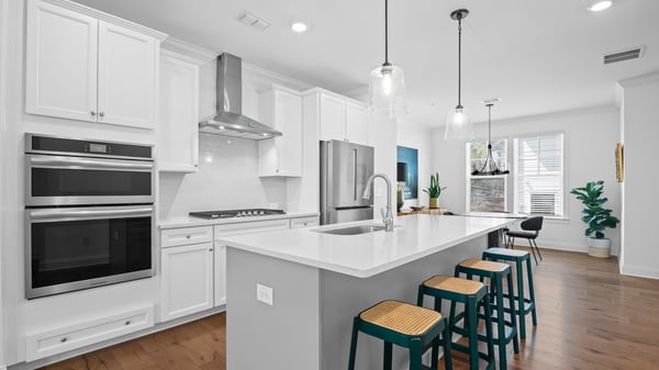 6623 Beacon Drive, Atlanta, GA