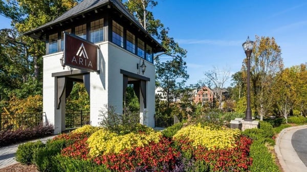 6623 Beacon Drive, Atlanta, GA