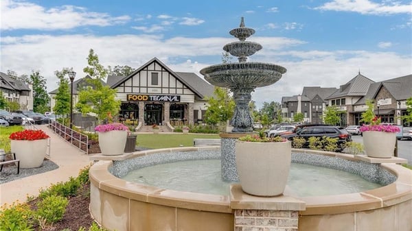 6623 Beacon Drive, Atlanta, GA