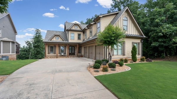 7405 Crestline Drive, Dawsonville, GA