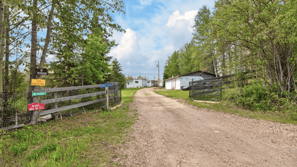 5115 TWP RD 540, Lac Ste. Anne County, AB